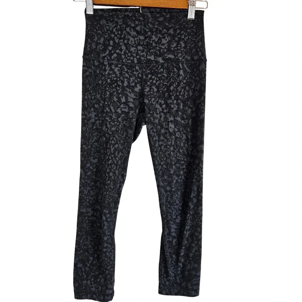 Lululemon Align Crop 21